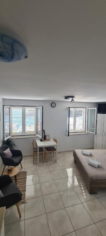 Apartments Matea Studio Apartment Stikovica Exterior photo