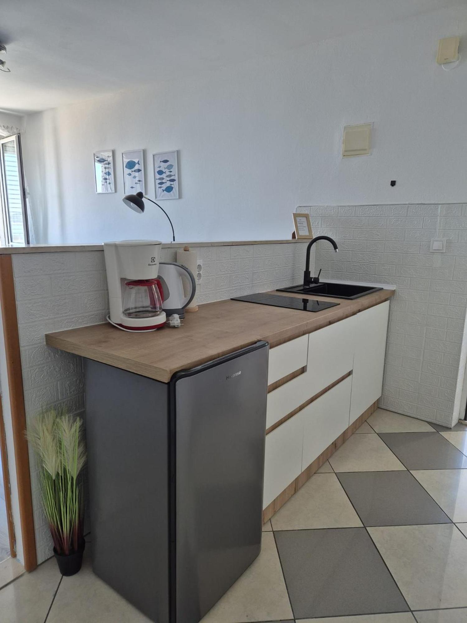 Apartments Matea Studio Apartment Stikovica Exterior photo
